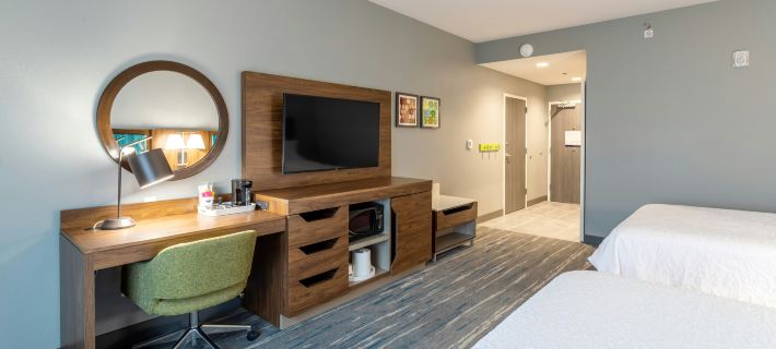 Hampton Inn Madison Hotels in Lake County