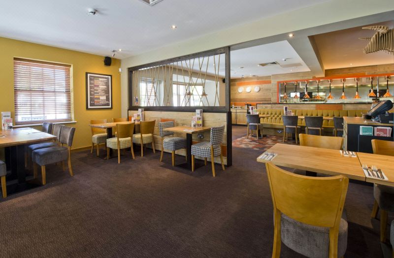Premier Inn Farnham photo 2