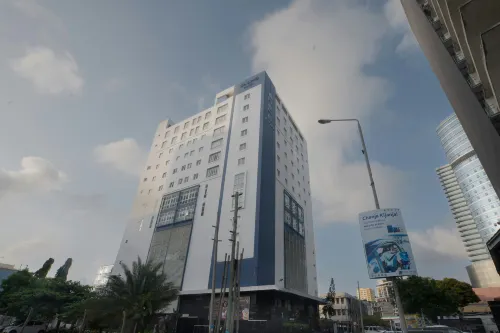 Onomo Hotel Dar es Salaam - Parking