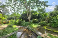 Tharnthong Lodges - Pet friendly