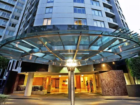 Quay West Suites Melbourne