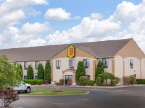 Super 8 by Wyndham Goshen Hotels in Goshen