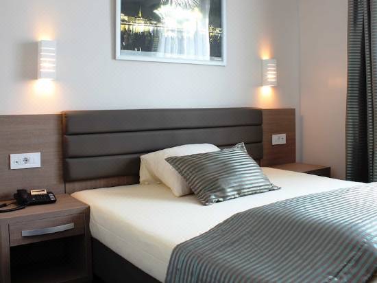St Joseph Hotel Hamburg Reeperbahn St Pauli Kiez Reviews For 3 Star Hotels In Hamburg Trip Com
