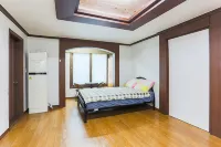 Gongju Gyeryongsandeul Flower Pension