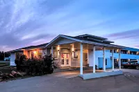 Super 8 by Wyndham Smoky Lake Hotels in Smoky Lake