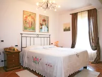 Villa Chiara - Homestays