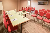 Ibis Auray فنادق في Ploemel