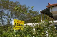 Cheongdo Gangbyeon Dolgorae Pension