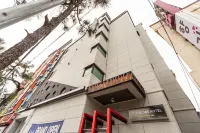 Changwon Jinhae Hotel the One Hotel in zona Jinhae