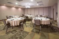 Holiday Inn Express & Suites Pueblo North