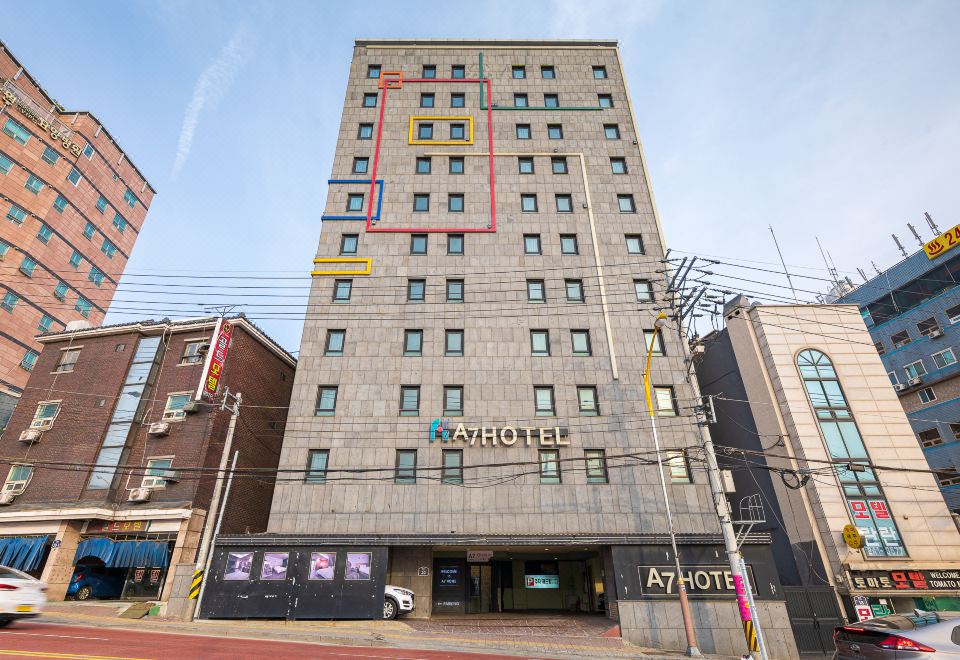 2. 수원 에이쎄븐..