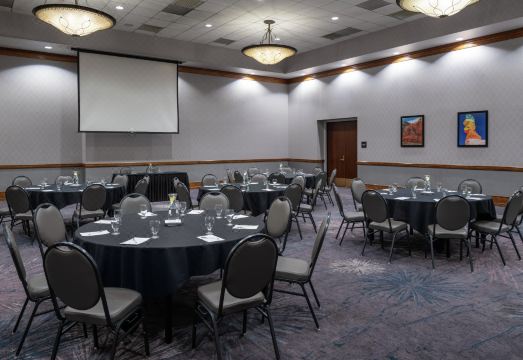 햄프턴 인 트로피카나 라스베이거스