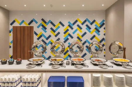 Hampton by Hilton Munich City Centre West Отели рядом с достопримечательностью «Зоологическая государственная коллекция Мюнхена»