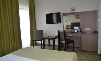 Hotel Pod Dębem
