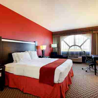 Holiday Inn Express & Suites Odessa Rooms