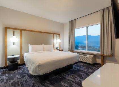 Fairfield Inn & Suites Salmon Arm