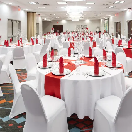 Holiday Inn & Suites STOCKBRIDGE/ATLANTA I-75 by IHG