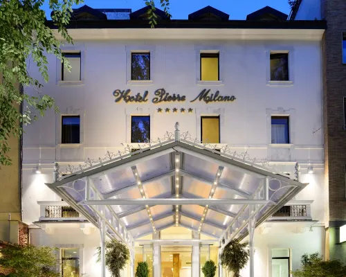 Hotel Pierre Milano Hotels near I Navigli