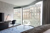Renaissance Paris Arc de Triomphe Hotel