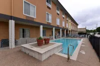 Comfort Inn & Suites Frisco - Plano - مسبح