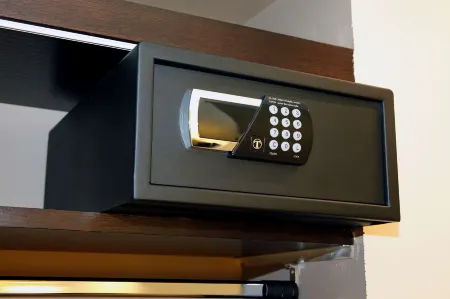 Sure Hotel by Best Western Paris Gare du Nord Отели рядом с достопримечательностью «Jardins d'Eole»