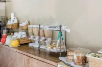 Rodeway Inn - Bữa sáng