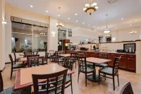 Ramada by Wyndham Cleveland Airport West