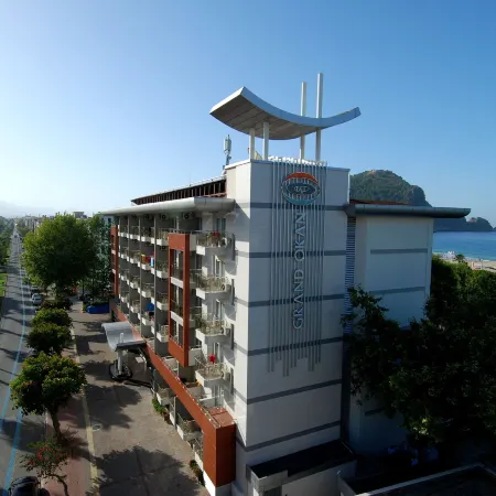 Grand Okan Hotel Отели рядом с достопримечательностью «Пляж Клеопатра»