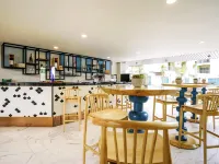 Mercure Langkawi Pantai Cenang - bar