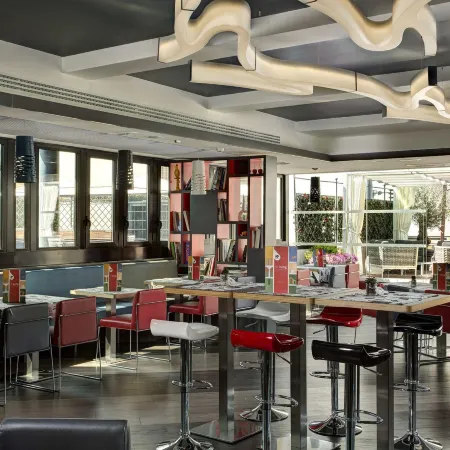 IQ Hotel Roma