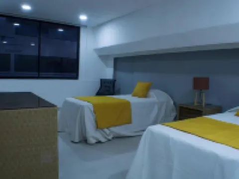 Malecon Premium Rooms - Homestays