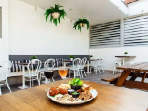 Coniston Hotel Wollongong Hotels in Wollongong
