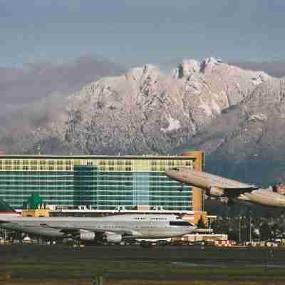 Fairmont Vancouver Airport in-Terminal Hotel Hotel Exterior