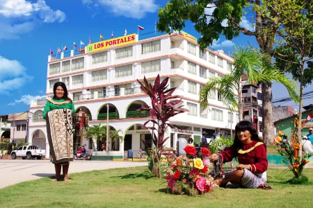 Del Castillo Plaza Hotel Pucallpa Отели в г. Коронель Портильо