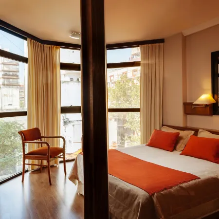 Primacy Hotel