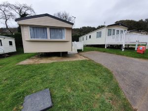 Cozy 3 Bedroom Caravan, Sleeps 8, at Parkdean Newquay Holiday Park