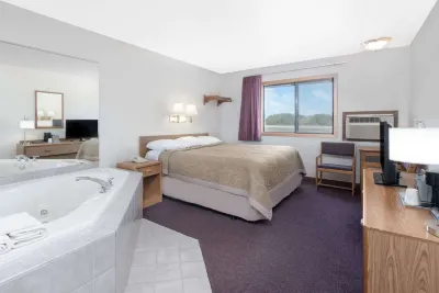 Super 8 by Wyndham Murdo Hotels in 