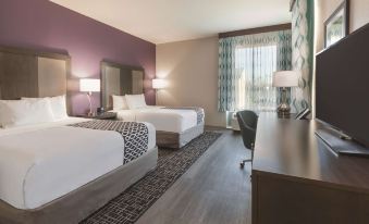 La Quinta Inn & Suites by Wyndham Terre Haute