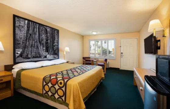 林賽橄欖樹温德姆速8酒店