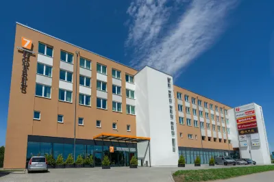 Hotel Campanile Berlin Brandenburg Airport Hotels near REWE