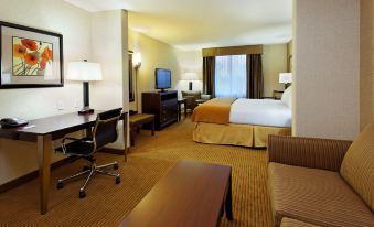 Holiday Inn Express & Suites Fresno Northwest-Herndon