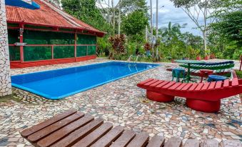 Amazonia Jungle Hotel