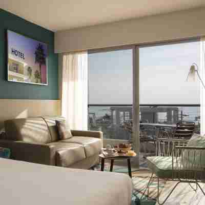Hôtel Mercure Villeneuve-Loubet Plage Rooms