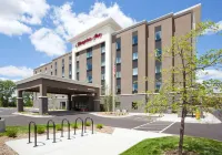 Hampton Inn Minneapolis-Roseville Hotels in Roseville