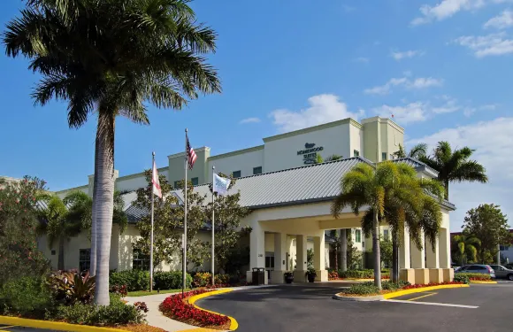 勞德代爾堡機場郵輪碼頭Homewood Suites by Hilton