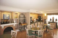La Quinta Inn by Wyndham Kansas City Lenexa Hotel a Lenexa