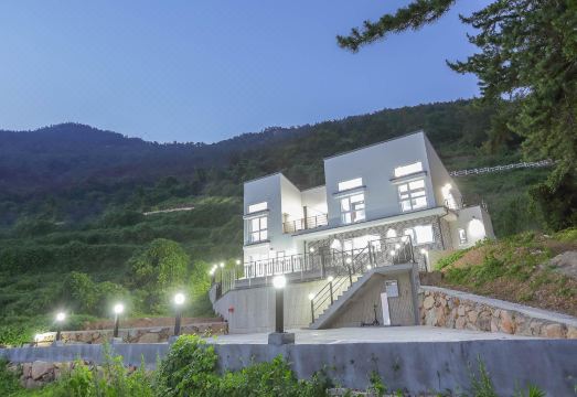 어느날펜션 스파 뷰