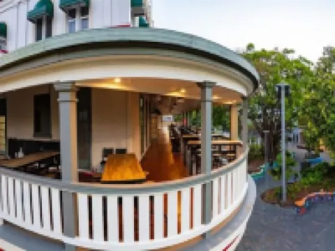 西德斯凱恩斯飯店 住宿飯店