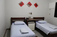 Paradise Hotel - Parkering