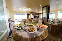 Vientiane Luxury Hotel - piscina